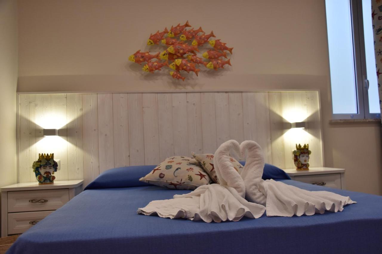 B&B Marina Blu Giardini-Naxos Exterior foto